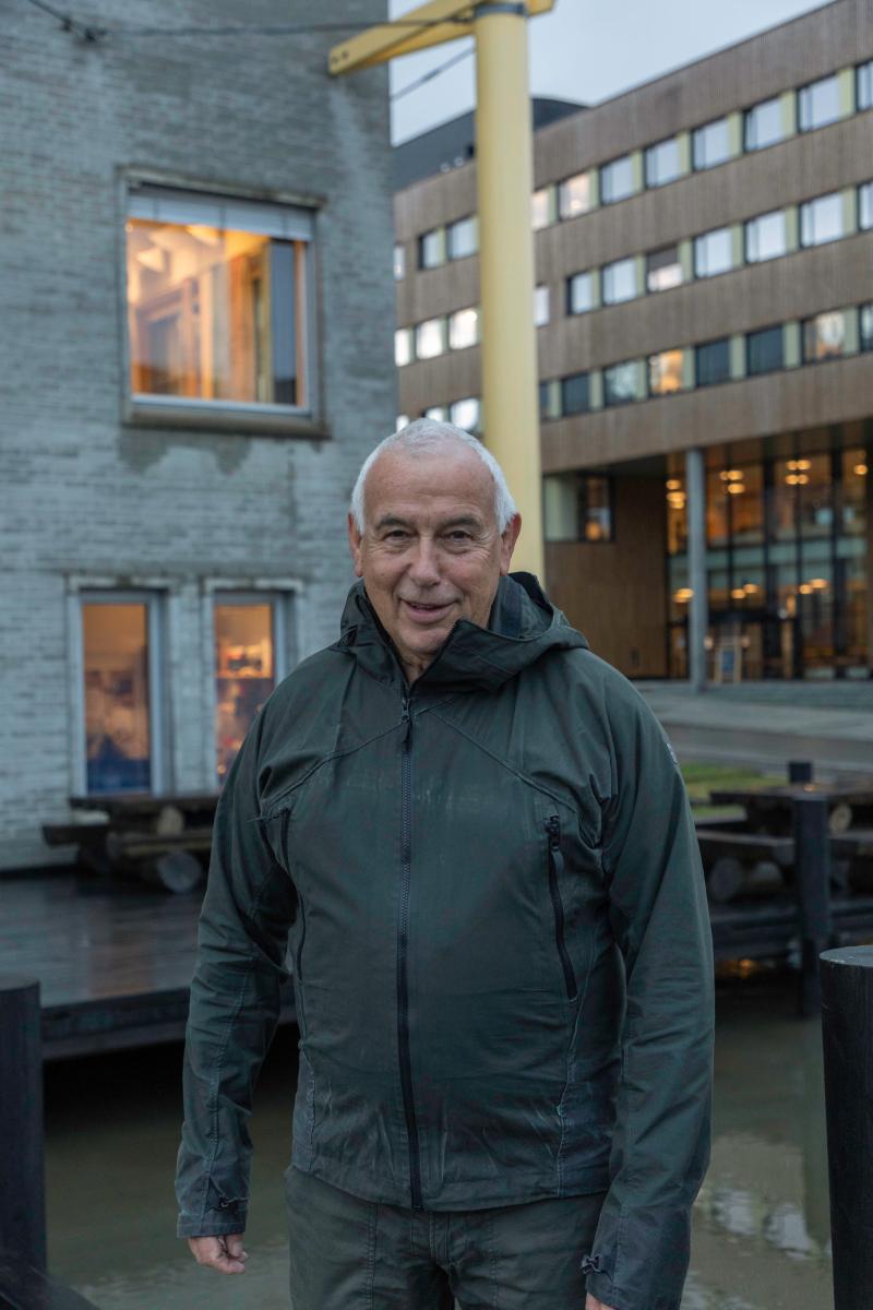 Paul Wassmann foran Norges fiskerihøgskole, UiT.